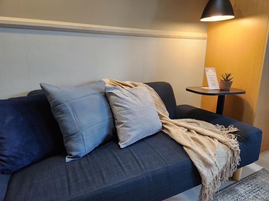 Luxestaysmnl Coastal Chic Netflx 380Mbps Pool Bgc Манила Экстерьер фото